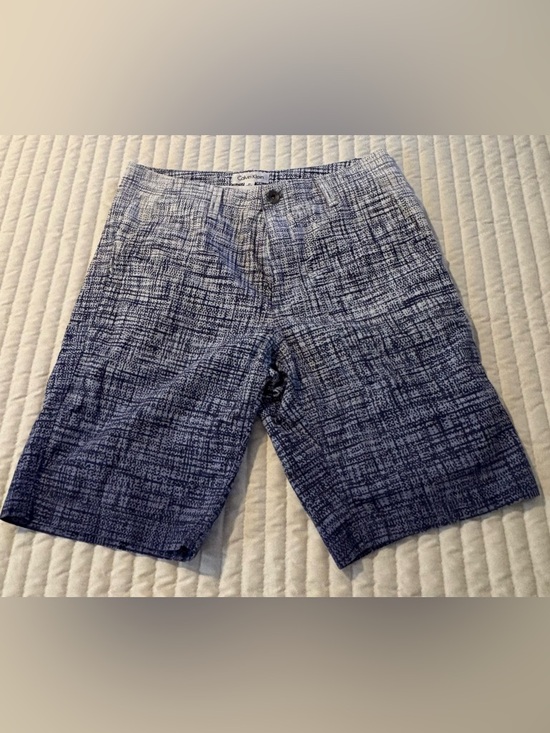 Calvin Klein Other - Calvin Klein Men's Navy and White Patterned Flat Front Shorts